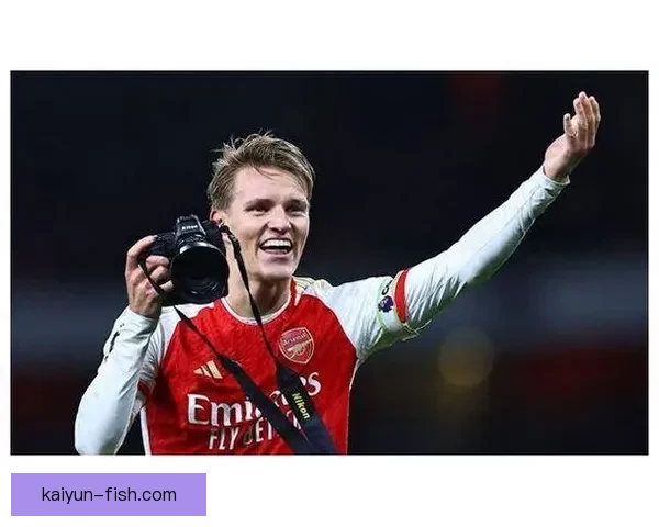 托纳利在欧战中的表现稳健，展现出宝贵的比赛经验与个人能力。