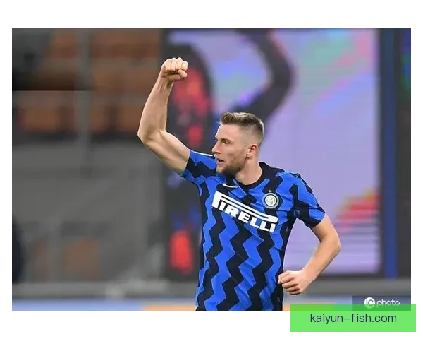 斯洛伐克什克里尼亚尔铁卫状态回暖，近期防守表现稳健引人注目